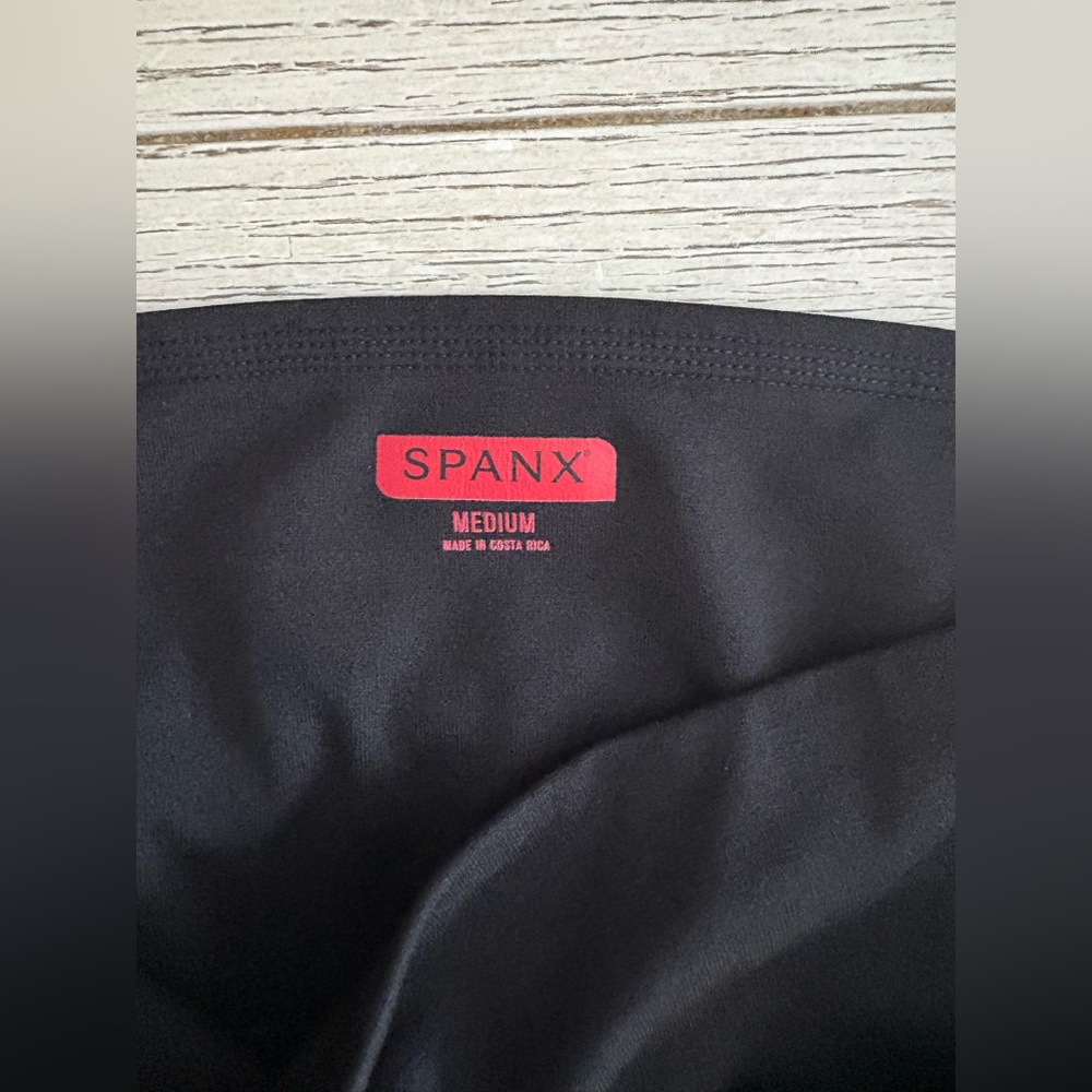 SPANX Black Flare Women's Pants size medium - Picture 3 of 6